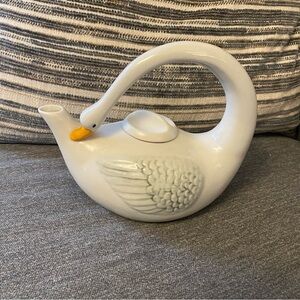 Pier 1 White Swan Bird Porcelain Teapot Long Neck Handle No Flaws